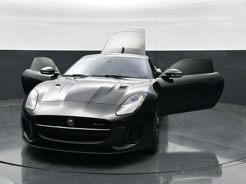 Used 2020 Jaguar F-TYPE R-Dynamic AWD/4WD image 41