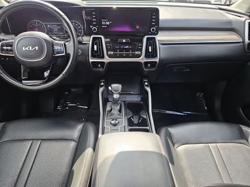 Used 2023 Kia Sorento S AWD/4WD image 14
