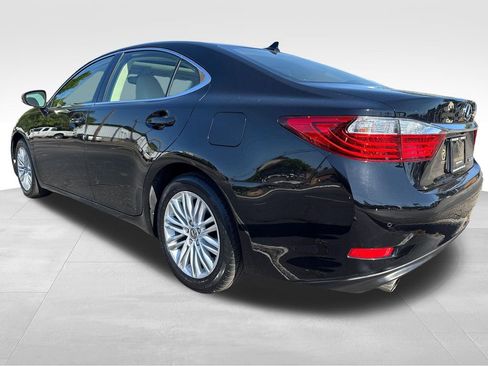 Used 2013 Lexus ES 350 w/ Luxury Pkg image 3