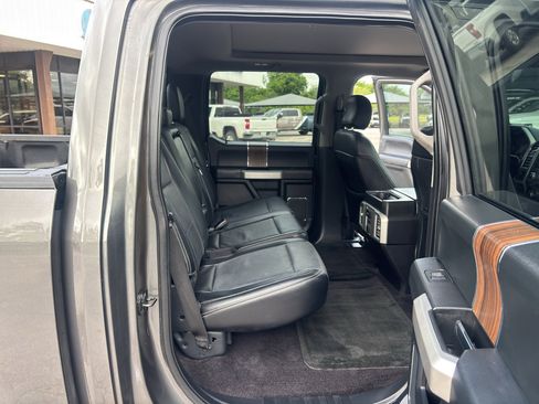 Used 2016 Ford F150 Lariat w/ Equipment Group 502A Luxury AWD/4WD image 18