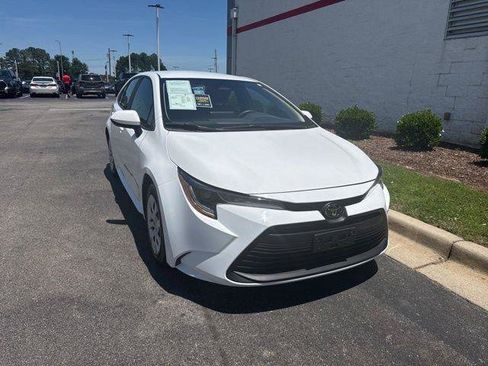 Certified 2024 Toyota Corolla LE FWD image 1