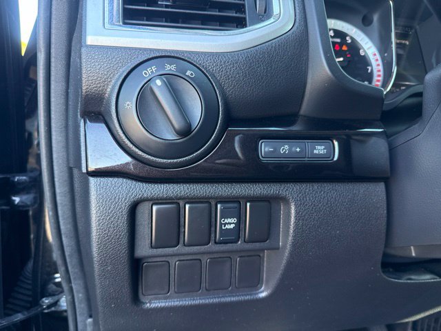 Used 2017 Nissan Titan SV AWD/4WD image 26