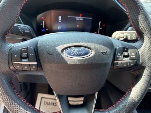 Used 2025 Ford Escape ST-Line image 25