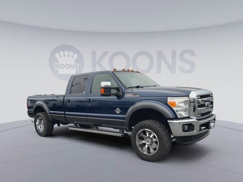 Used 2015 Ford F250 Lariat w/ Lariat Ultimate Package AWD/4WD image 2