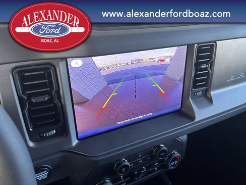 New 2025 Ford Bronco 4-Door image 19