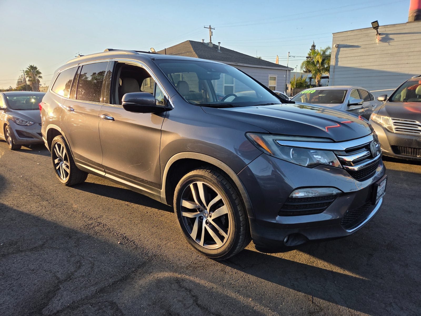 Used 2017 Honda Pilot Elite image 4