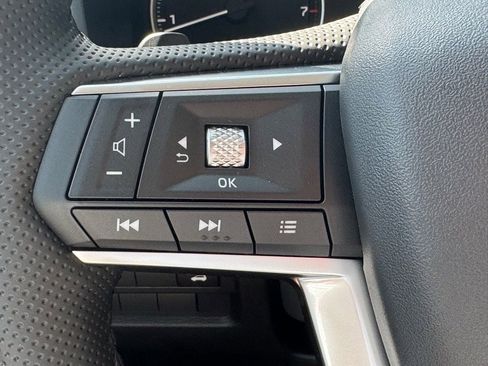 New 2025 Mitsubishi Outlander SE image 26