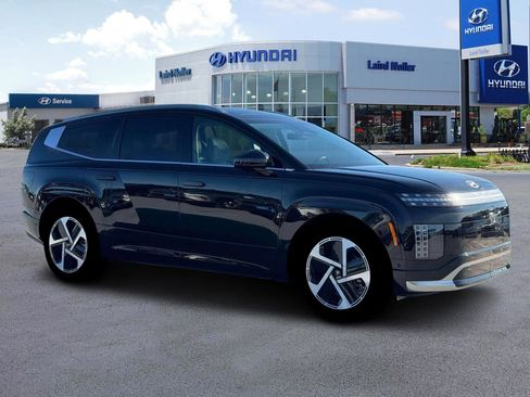 New 2026 Hyundai Ioniq 9 Calligraphy image 10