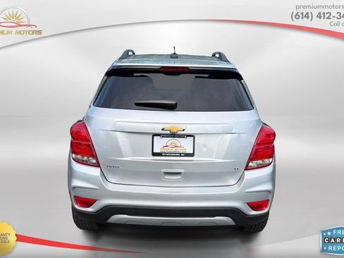 Used 2020 Chevrolet Trax LT w/ LT Convenience Package FWD image 4