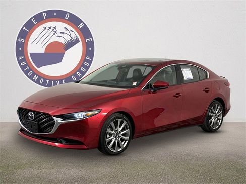 Used 2023 MAZDA MAZDA3 s image 2