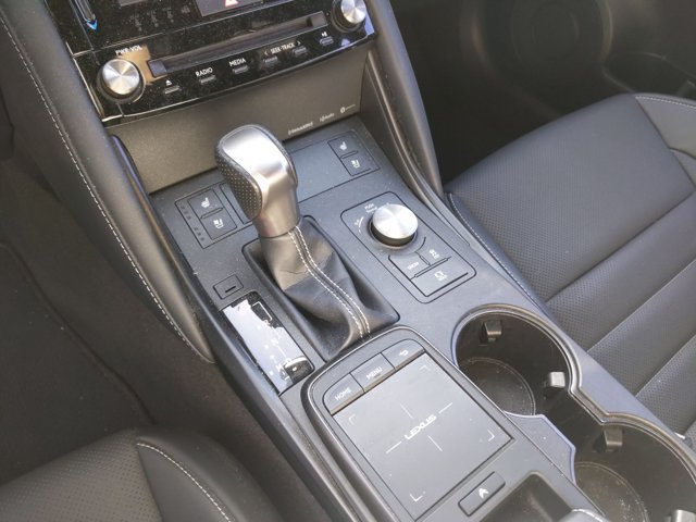 Used 2022 Lexus IS 350 F Sport w/ Accessory Package RWD image 10