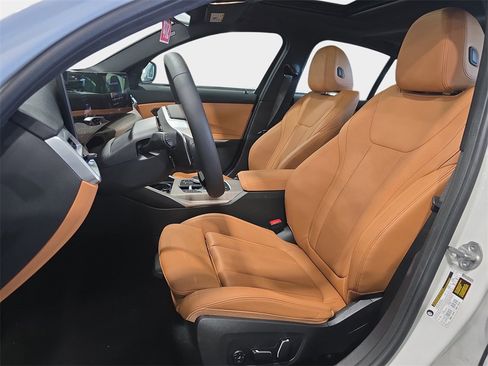 Certified 2025 BMW 330i Sedan w/ Convenience Package image 12