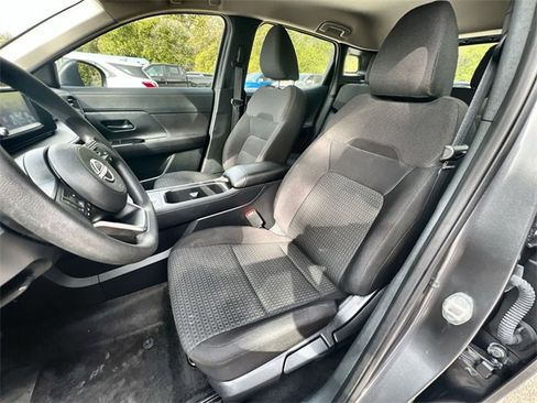 Used 2025 Nissan Kicks S image 18