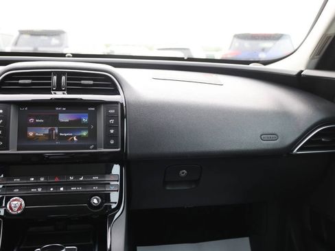 Used 2018 Jaguar XE Premium AWD/4WD image 24