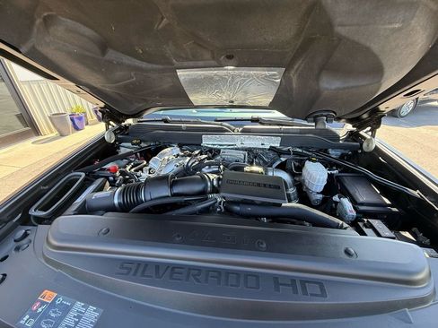 Used 2019 Chevrolet Silverado 2500 LTZ w/ LTZ Plus Package AWD/4WD image 48