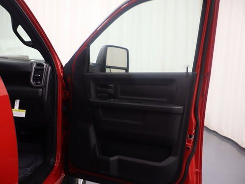 Used 2024 RAM 3500 Tradesman image 13