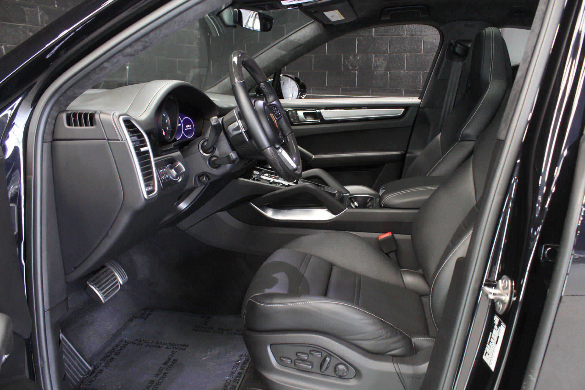 Used 2022 Porsche Cayenne Turbo AWD/4WD image 37