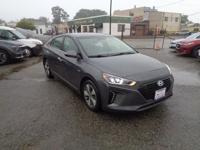 Used 2018 Hyundai Ioniq Limited FWD image 11