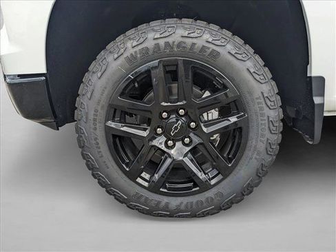 New 2026 Chevrolet Silverado 1500 LT Trail Boss w/ LT Trail Boss Premium Package image 11