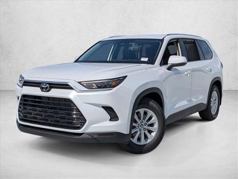 New 2026 Toyota Grand Highlander FWD image 1