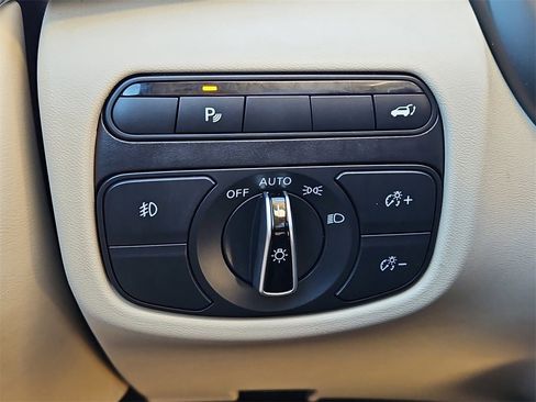 Used 2020 INFINITI QX50 Luxe w/ Cargo Package image 18