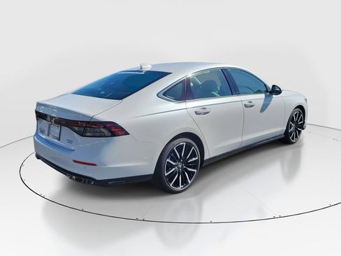 Used 2025 Honda Accord Touring image 34