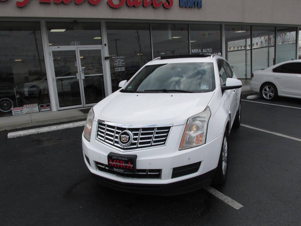Used 2014 Cadillac SRX Luxury FWD image 2