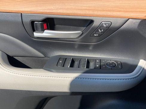 New 2026 Toyota Grand Highlander Limited image 5