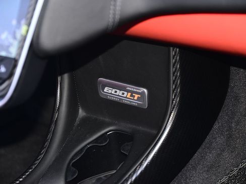 Used 2020 McLaren 600LT Spider RWD image 20