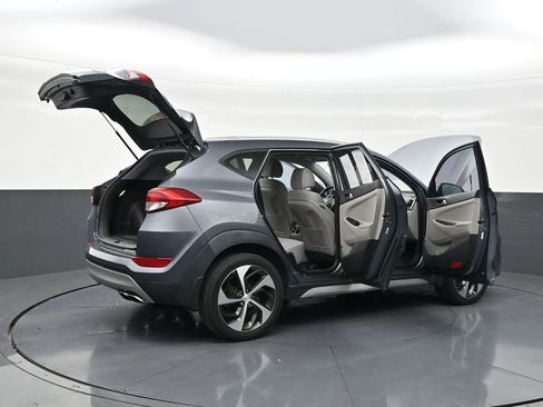 Used 2018 Hyundai Tucson Sport FWD image 28
