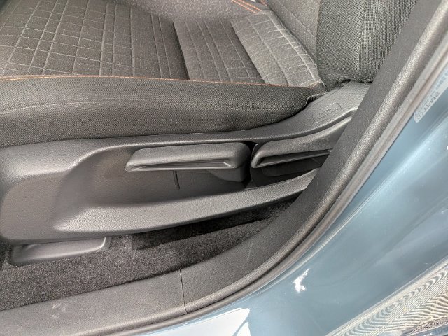 Used 2025 Honda HR-V Sport image 15