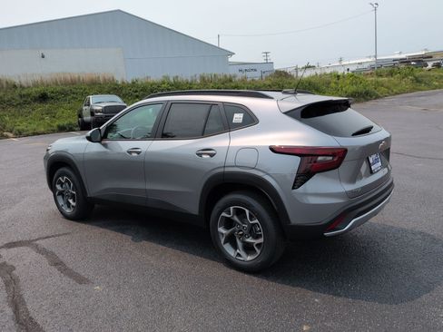 New 2026 Chevrolet Trax LT FWD image 31