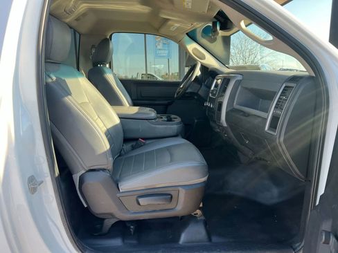 Used 2018 RAM 1500 Express image 16