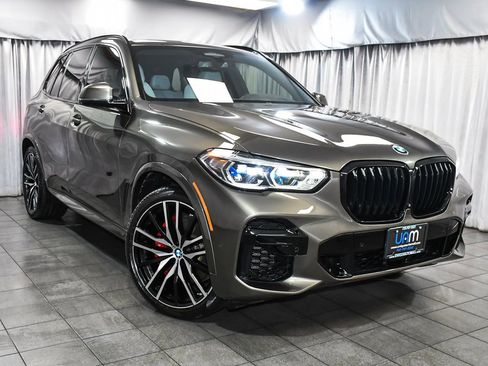 Used 2023 BMW X5 xDrive40i w/ Executive Package AWD/4WD image 3