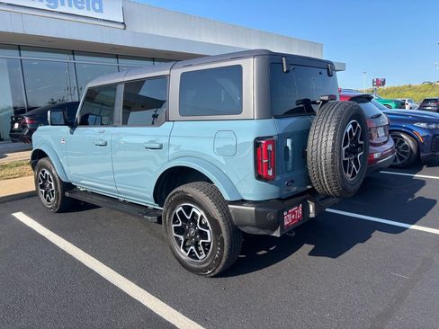 Used 2023 Ford Bronco Outer Banks AWD/4WD image 6