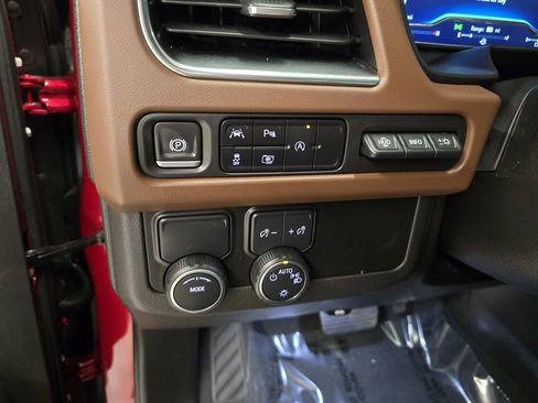 Used 2023 Chevrolet Tahoe High Country image 31