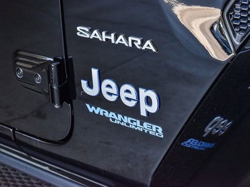 Used 2022 Jeep Wrangler Unlimited Sahara image 9