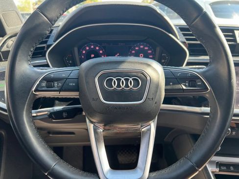 Used 2019 Audi Q3 2.0T Premium Plus w/ Premium Plus Package AWD/4WD image 11
