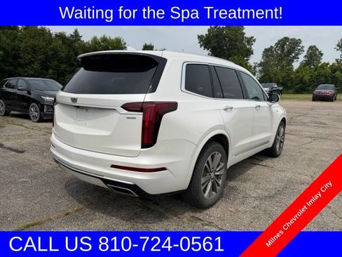 Certified 2021 Cadillac XT6 Premium Luxury AWD/4WD image 3