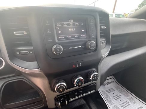 Used 2024 RAM 3500 Tradesman w/ Chrome Appearance Group AWD/4WD image 11