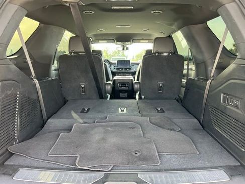 Used 2021 Chevrolet Tahoe RST w/ Luxury Package image 39