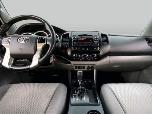 Used 2012 Toyota Tacoma PreRunner w/ Convenience Pkg RWD image 13