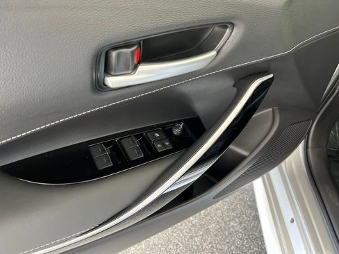 Used 2022 Toyota Corolla XSE image 13