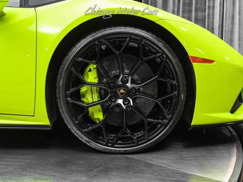 Used 2020 Lamborghini Huracan EVO image 48