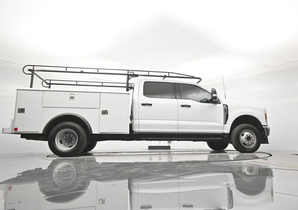 Used 2024 Ford F350 XLT AWD/4WD image 36
