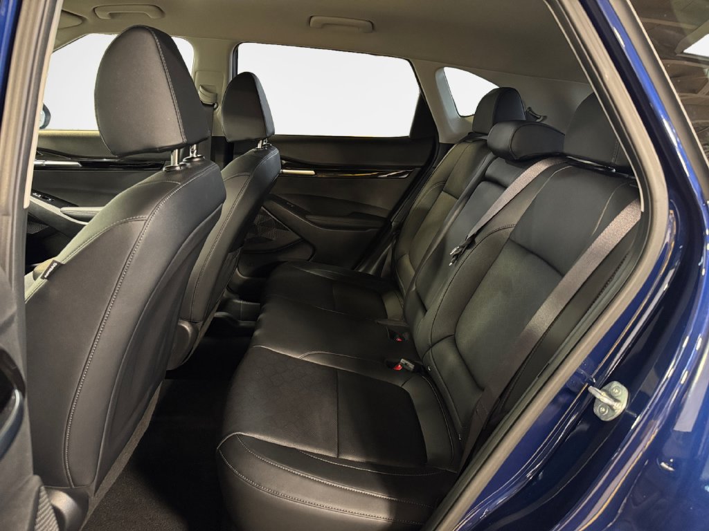 Certified 2025 Kia Seltos EX AWD/4WD image 24