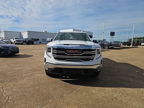 New 2025 GMC Sierra 1500 SLT AWD/4WD image 2