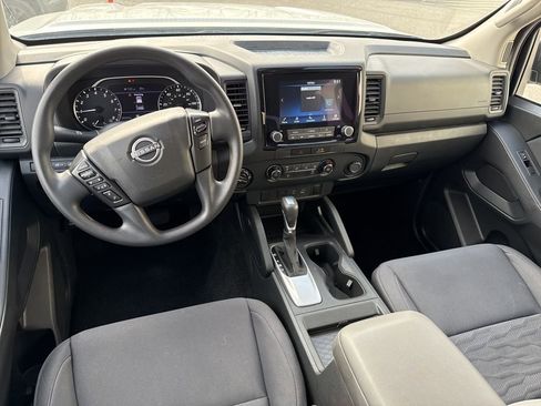 Used 2023 Nissan Frontier S w/ Tow Package image 14