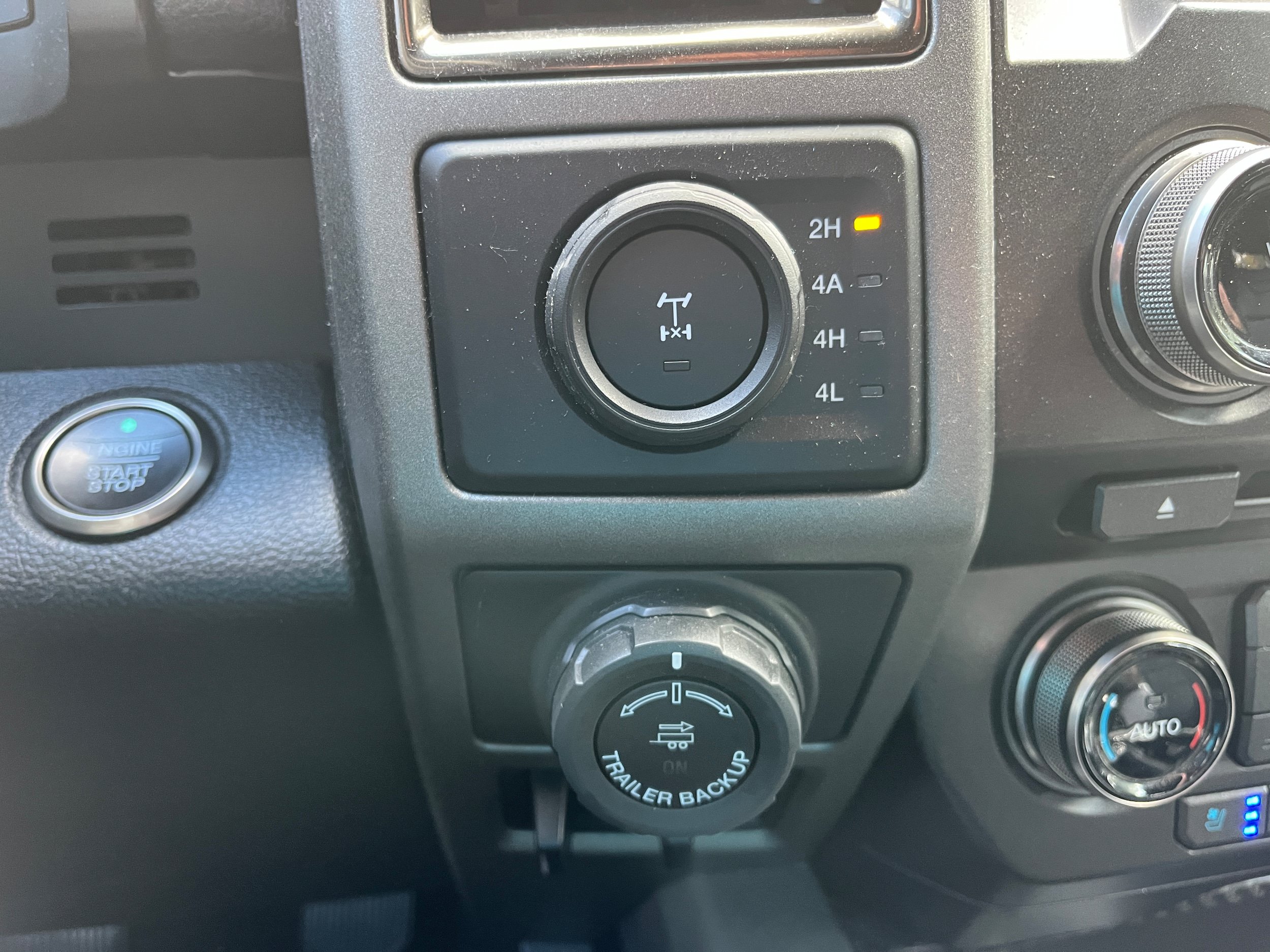 Used 2018 Ford F150 Raptor w/ Equipment Group 802A Luxury AWD/4WD image 14