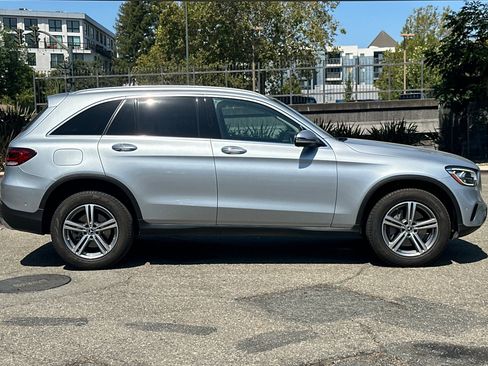 Used 2021 Mercedes-Benz GLC 300 image 8